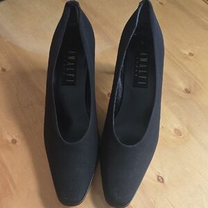 Amalfi Classic Black Heels